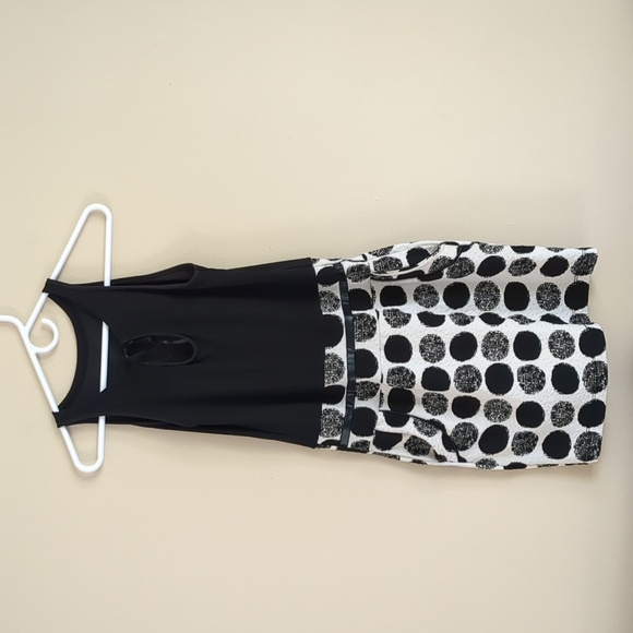 14.5" Pit-to-Pit Black Textured Polka Dot Dress With Pockets - Picture 1 of 9